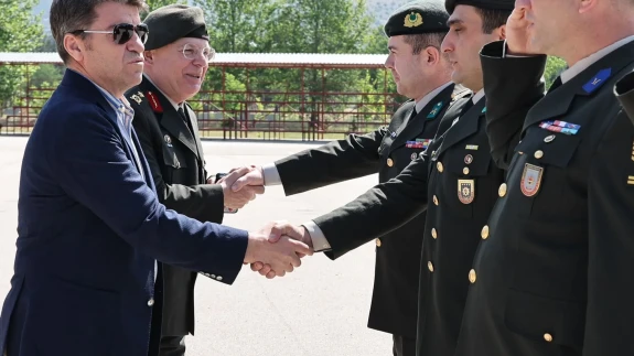 Vali Önder Bakan, Mehmetçiklerle Bayramlaştı: “Vatan Nöbetindeki Kahramanlarımızın Bayramı Kutlu Olsun”