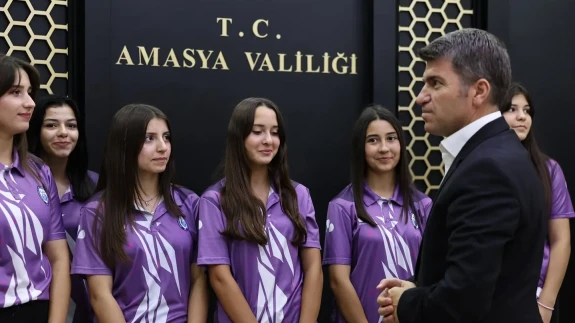 Türkiye Şampiyonu Kriket Takımından Vali Bakan’a Ziyaret