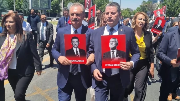 Vekil Karagöz'den Adalet Bakanlığı Önünde Sert Mesajlar!
