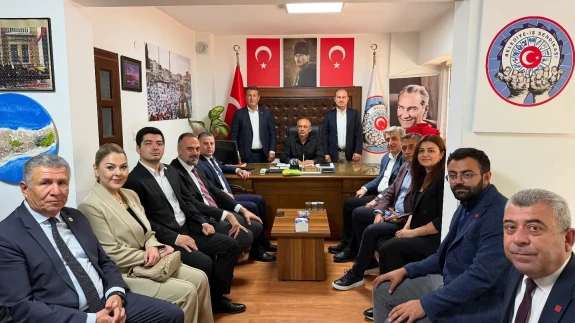 CHP Heyetinden Amasya’da Yoğun Ziyaret Trafiği: “Millet İradesine Sahip Çıkıyor” Mitingine Davet