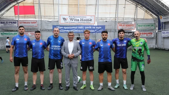 Suluova Premier Lig Serdar Karaca Sezonu Başkan Uzun'un Top Vuruşuyla Başladı