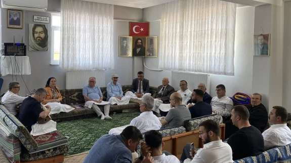 Merzifon’da Kerbela Matemi: Gençler Aşure Lokmasına Ortak Oldu