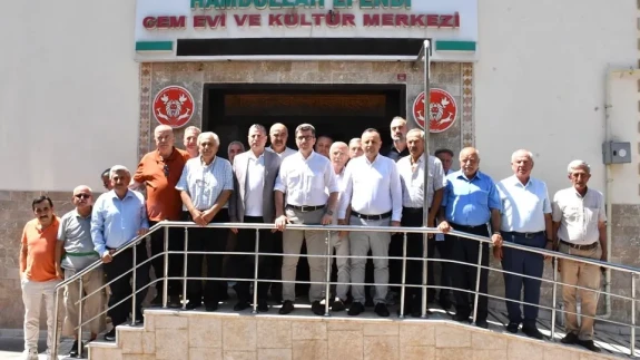 Amasya’da Aşure Sofrası Kuruldu: Protokol ve Vatandaşlar Birlikte Lokma Paylaştı