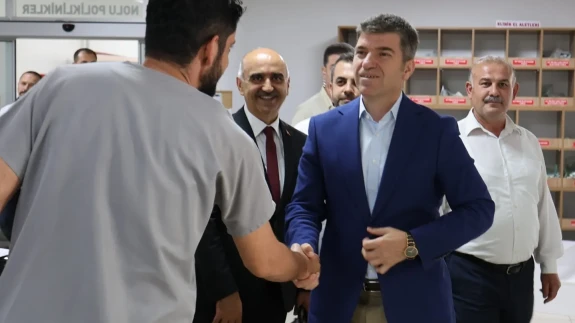 Vali Önder Bakan’dan Ağız ve Diş Sağlığı Merkezi’ne Ziyaret