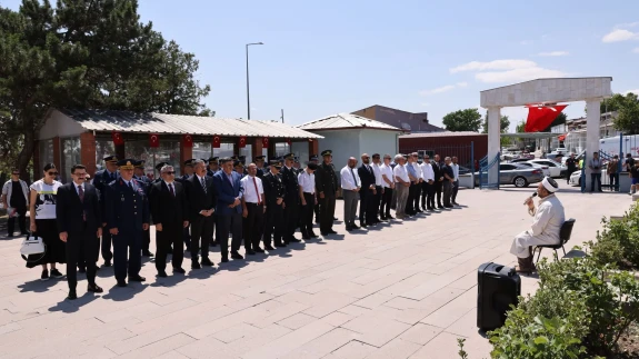 Merzifon’da Şehitliklerde Dualar Yükseldi