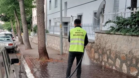 Amasya Belediyesinden Temizliğe Devam!