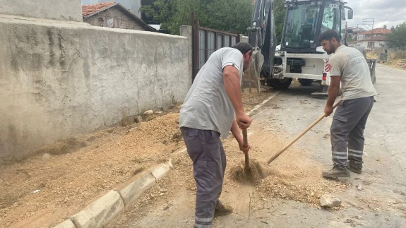 Suluova Belediyesi’nden Beyazıt Caddesi’nde Çevre Düzenleme Atağı