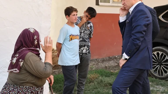 Vali Önder Bakan’dan Taşova Köylerine Ziyaret: Vatandaşlarla Birebir Görüştü