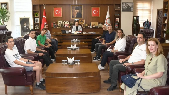 Başkan Turgay Sevindi, LGS Türkiye Birincilerini Ağırladı