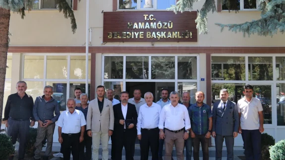 AK Parti Heyeti Hamamözü’nde Köy ve Mahalle Başkanlarıyla Buluştu