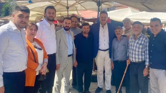 AK Parti Amasya Milletvekili Haluk İpek’ten Suluova Pazarı’na Ziyaret