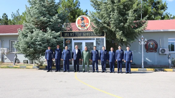 Vekil Çilez, Merzifon’daki Kahraman Hava Üssünü Ziyaret Etti