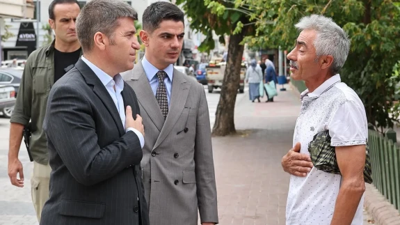 Vali Önder Bakan Taşova’da Esnaf ve Vatandaşlarla Buluştu