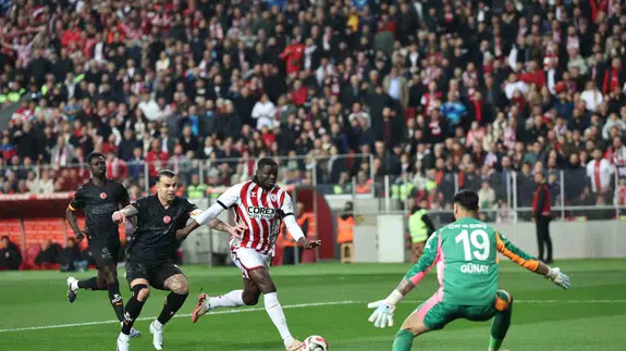 Galatasaray'a Samsun Şoku!
