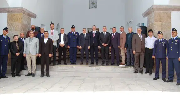 Merzifon’da protokol halkla bayramlaştı