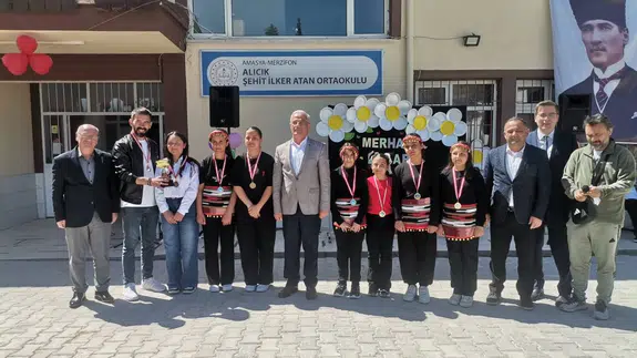 Merzifon’da 23 Nisan Coşkusu Gecikmeli Ama Gururla Kutlandı!