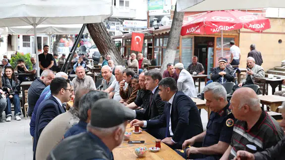Merzifon’da Bayram Tebrikleri Yüzleri Güldürdü