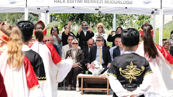 Amasya’da Hayat Boyu Öğrenme Haftası Coşkusu Yaşandı