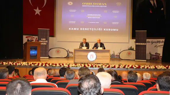 Kamu Başdenetçisi Mehmet Akarca, Amasyalılarla Buluştu