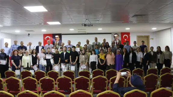 Amasya'da Türkçenin Yıldızları Sahneye Çıktı