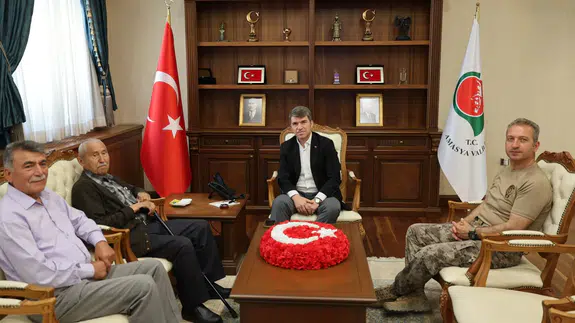 Vali Bakan Misafirlerini Ağırladı