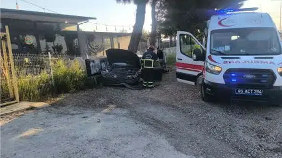 Samsun Yolunda Korkutan Kaza! Araç Duvara Çarptı: 1 Yaralı