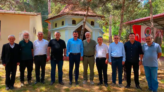 Hamamözü Dedeçam Şenliği'nde Buluştu
