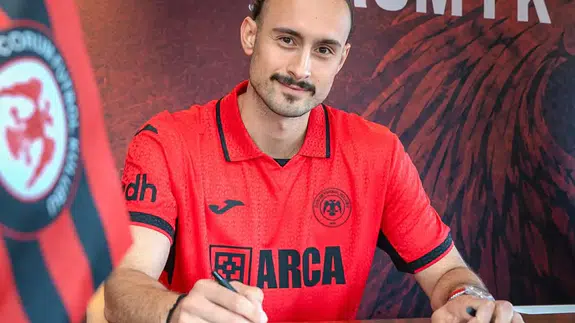 Arca Çorum FK'dan Hasan Emre Yeşilyurt Transferi! 2+1 Yıllık Sözleşme İmzalandı