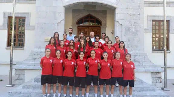 Amasis Kadın FK'dan Başkan Sevindi'ye Ziyaret