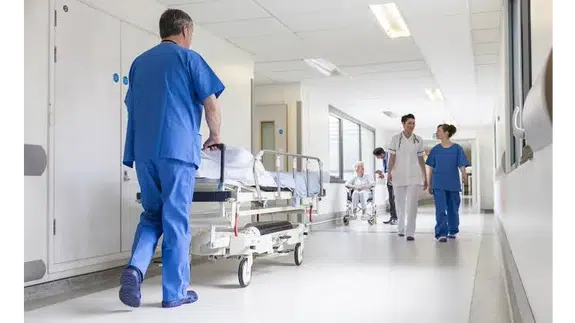 Rüyada Hastane Görmek Ne Anlama Gelir? Bu Rüya Hayatınızda Büyük Bir Değişimin İşareti Olabilir!
