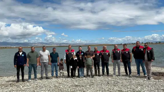 Yeşilören Göleti’ne 75 Bin Sazan Yavrusu Bırakıldı