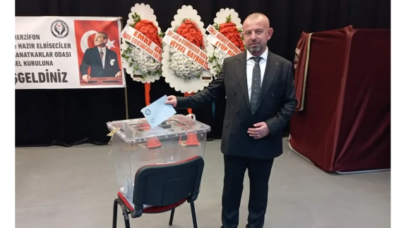 Kurt, Başkanla Devam