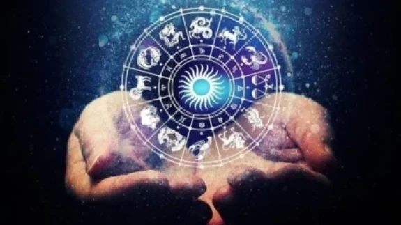 23 Ocak 2026 Günlük Burç Yorumları: Gökyüzü Değişimi İşaret Ediyor, Kararlar Netleşiyor