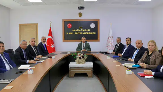 Amasya’da Haftalık Eğitim Değerlendirme Toplantısı Yapıldı