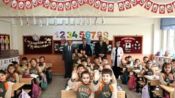 Amasya Eğitim Camiası Yasta, Vali Bakan Yanlarında