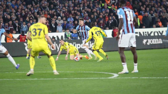 Trabzonspor: 2 - Fenerbahçe: 3