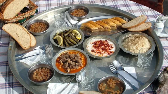 Ramazan İftar Menüsü: Sofralara Yeni Lezzetler