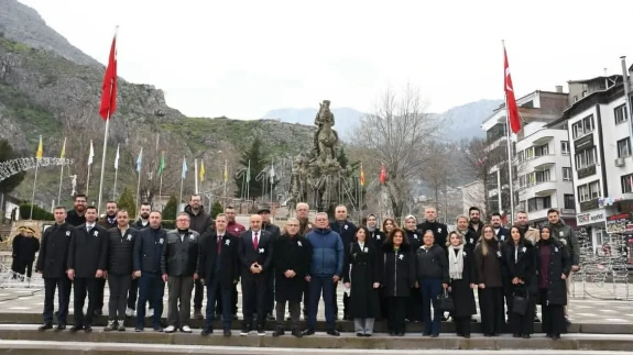 Serbest Muhasebeci Mali Müşavirler Çelenk Sunumu Yaptı
