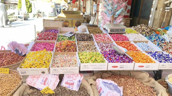Merzifon'da Bayram Yaklaşırken Şeker ve Çikolata Tezgahları Hazır!