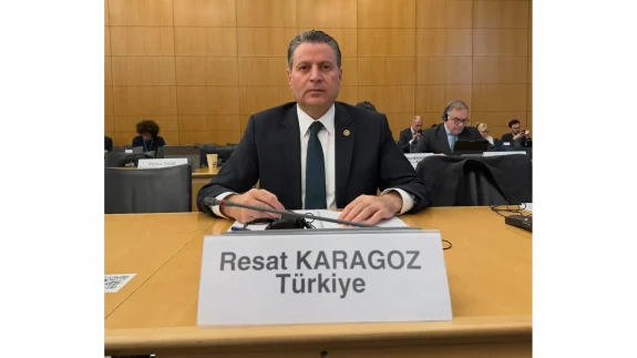 Karagöz Dünya Gündemini Paris’te Takip Etti