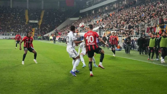 Beşiktaş 3 Puana İkinci Yarı Uzandı