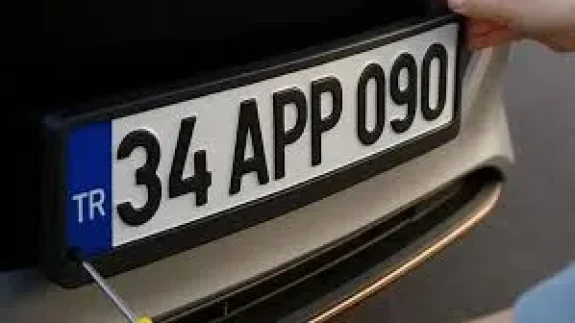 APP Plakalara Yeni Düzenleme: Uygunsuz Plaka Ücretsiz Değiştirilecek