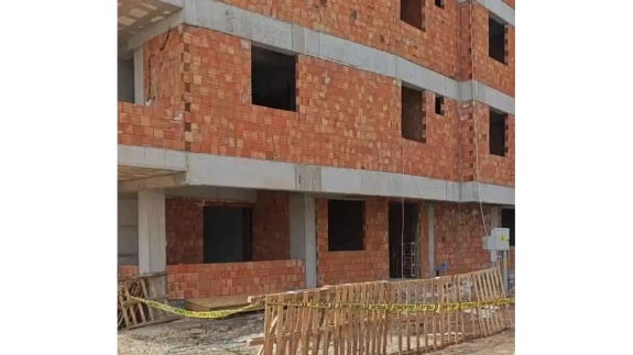 Suluova’da İnşaat İşçisi Çatıdan Düştü