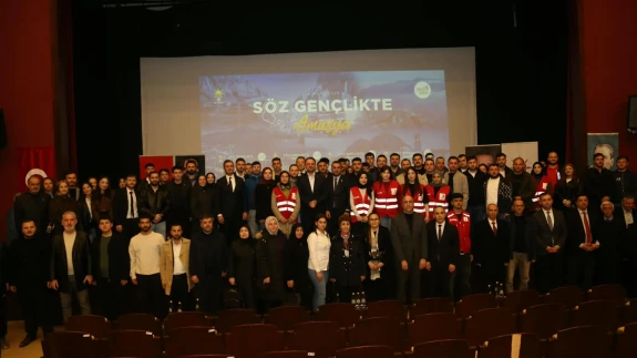 AK Parti Gençlikten Güç Aldı