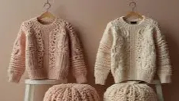 Kadınlarda 2025 Kazak Modası: Rahatlık, Şıklık ve Zamansız Parçalar Ön Planda