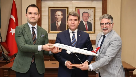 Amasya’da Valilikte Yoğun Ziyaret Trafiği