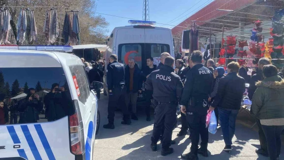 Pazarda iki inşaat firması yetkilileri kavga etti: 3 yaralı