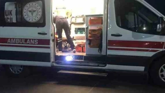Üçüncü kattan atlayan şahıs ağır yaralandı