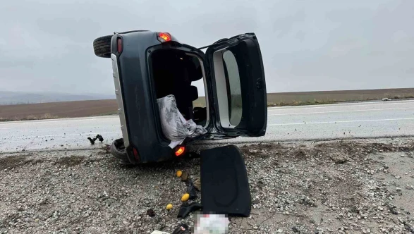 Çorum’da devrilen otomobildeki 5 kişi yaralandı