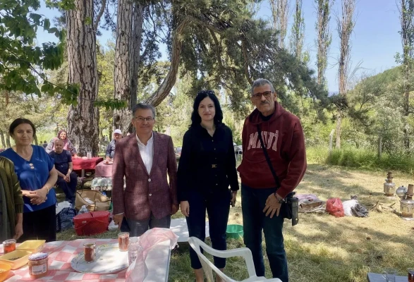 Hamamözü Kaymakamı Büşra Erdoğan, Dedeçam Etkinliklerine Katıldı